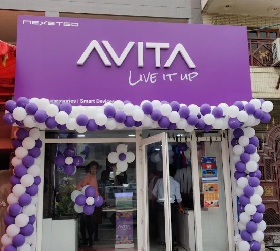 M K Computer Avita